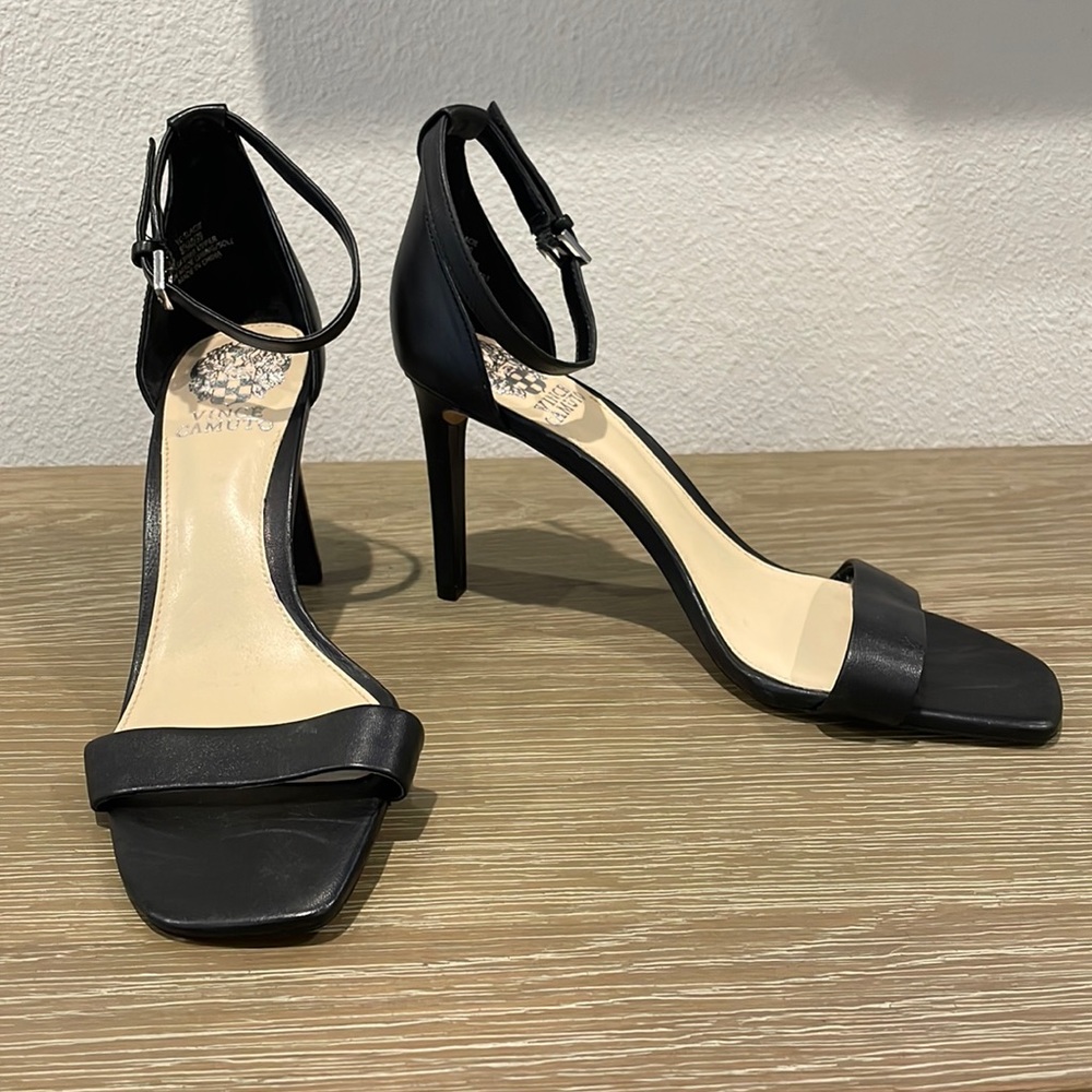 Vince Camuto Slacie Black Strap Heels Size 8.5